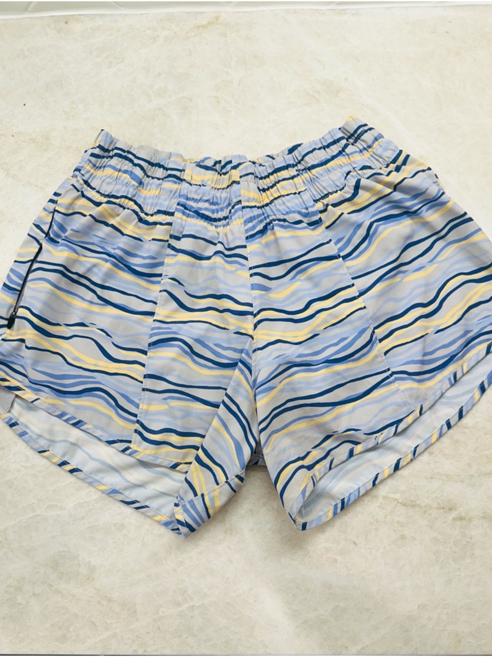 rabbit Women's Feelin' Fine 4 Short Making Waves - Size Small - Picture 2 of 6